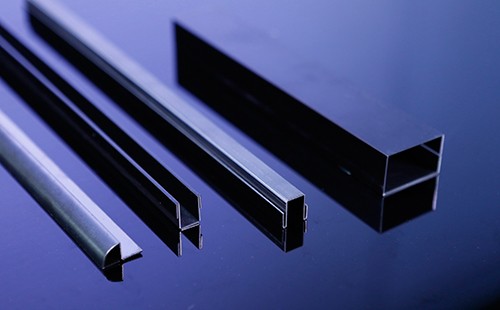 開槽折彎在實際操作中應(yīng)該注意什么？? 